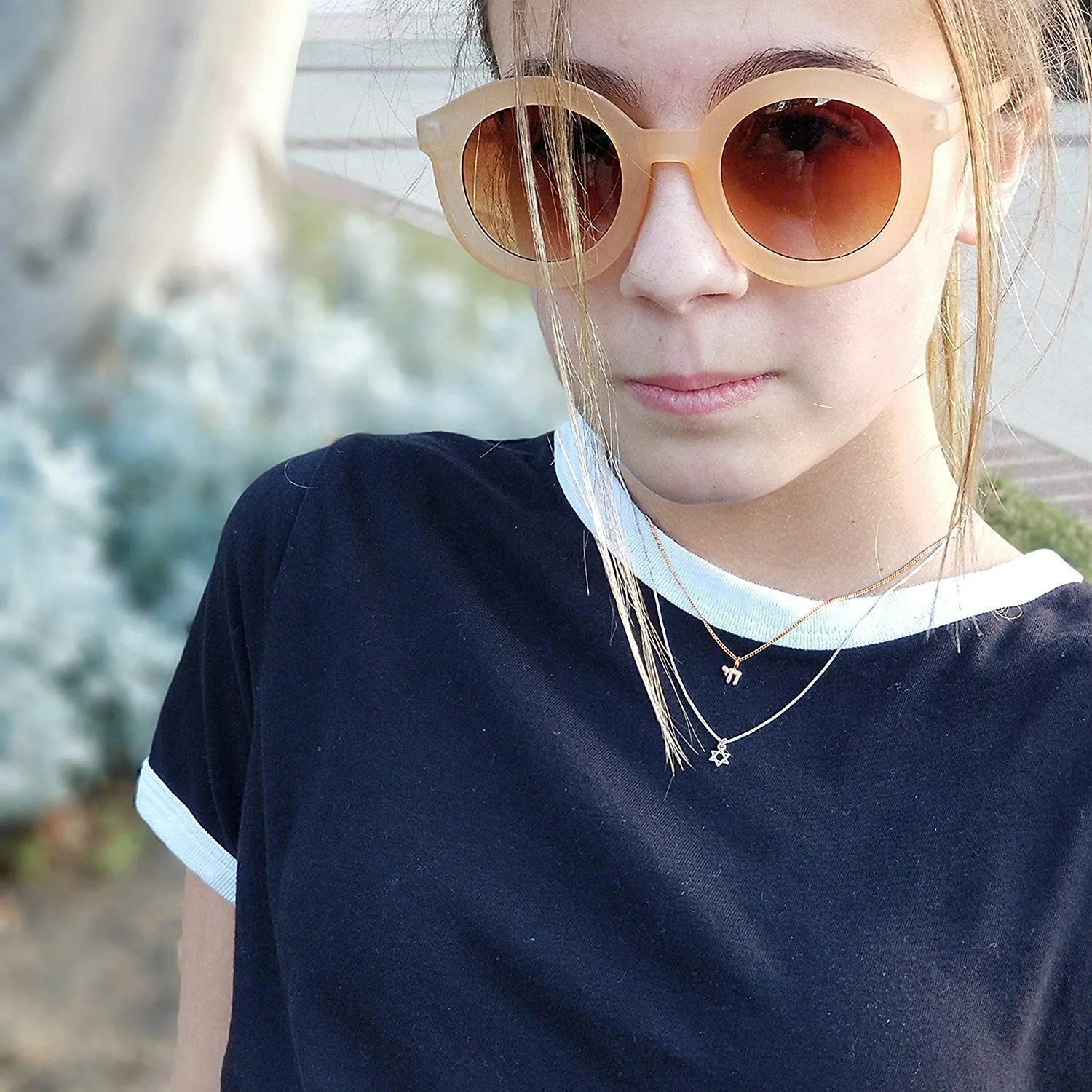 14k Gold Mini Chai Necklace