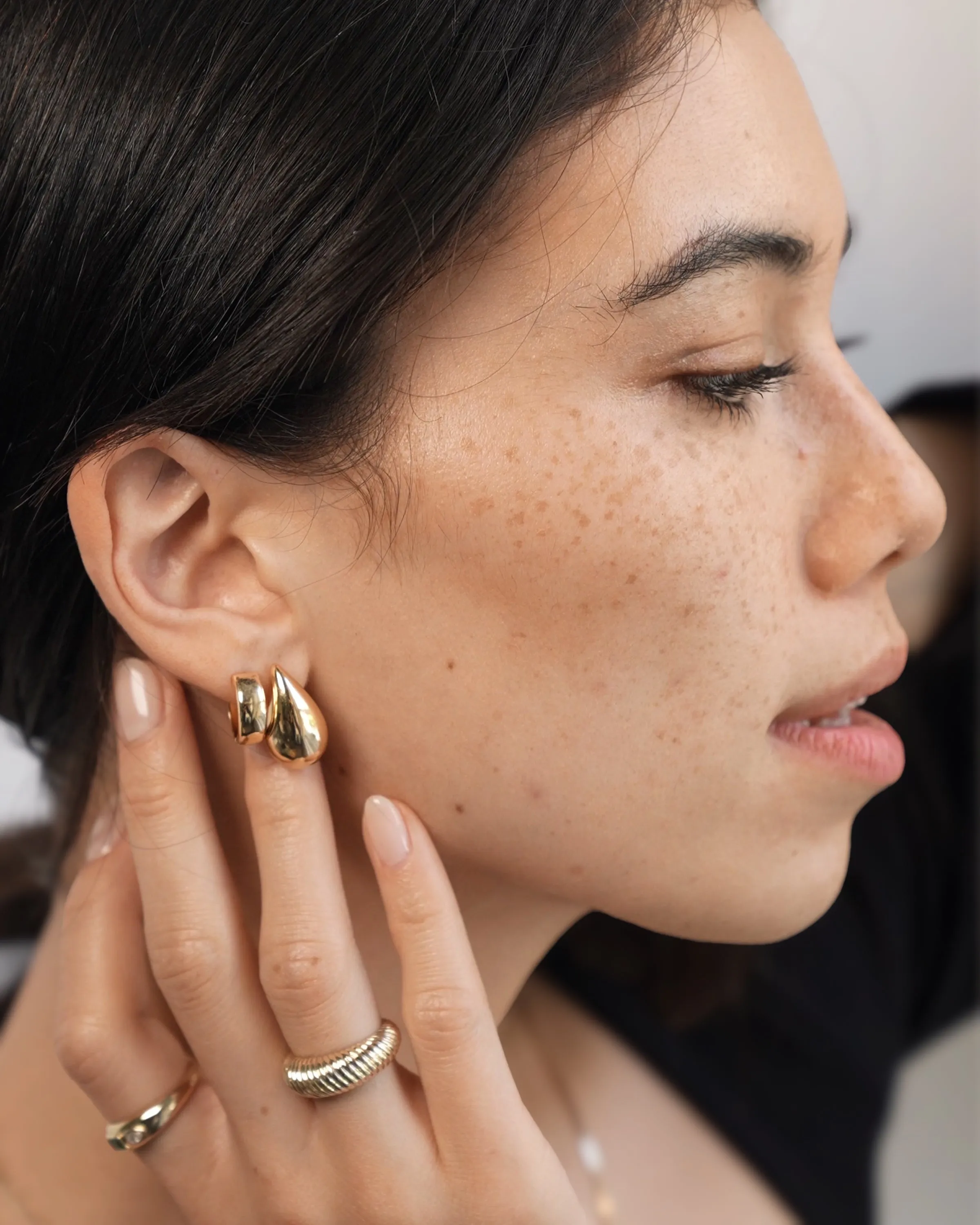 14k Gold Small Bubbled Flat Hoop Earrings