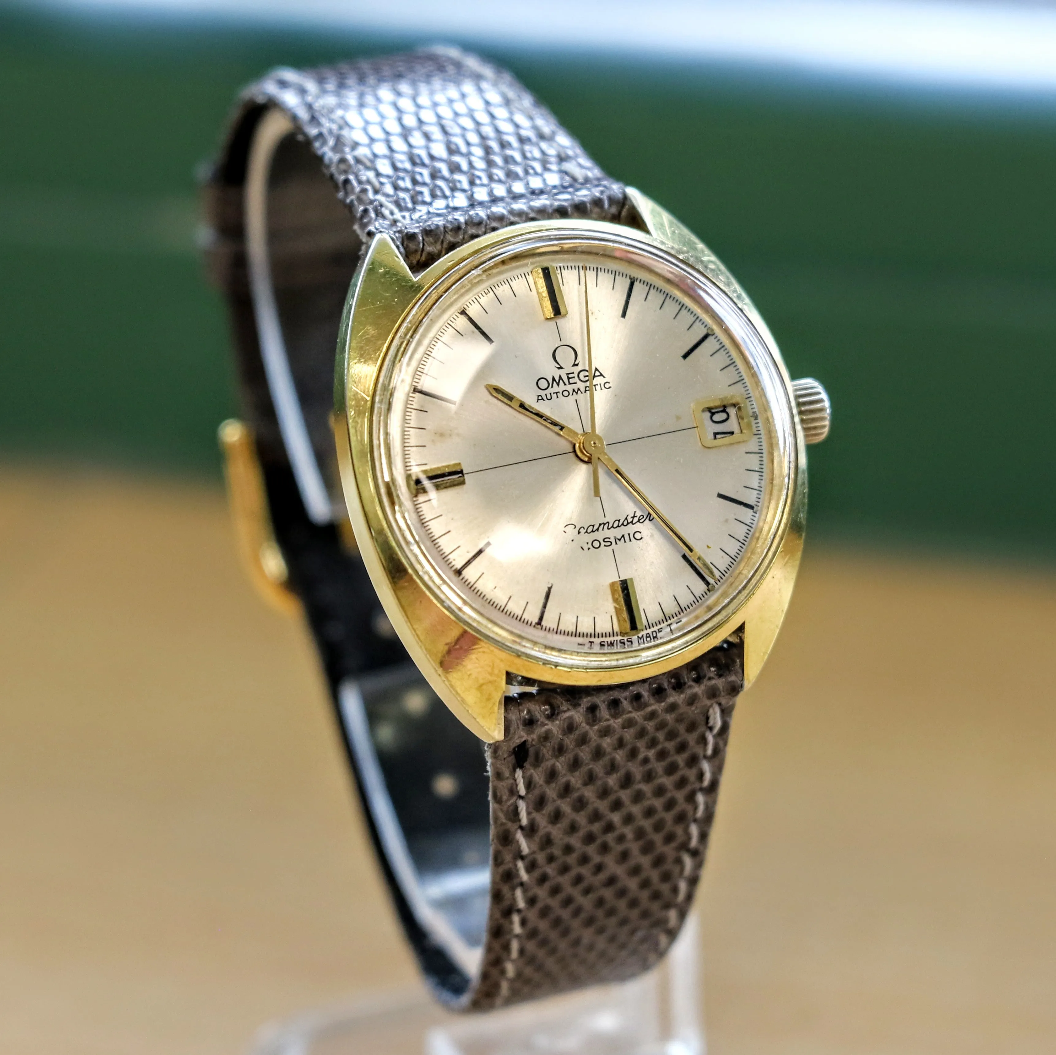 1960s OMEGA Seamaster Cosmic Watch Ref. 166.023 Cal. 565 24 Jewels Vintage Wristwatch