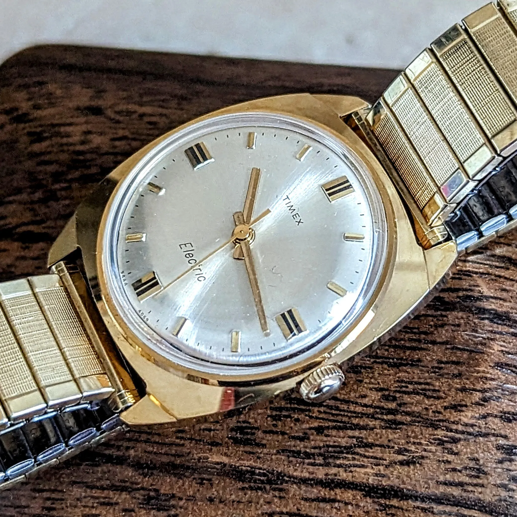 1969 TIMEX Electric Wristwatch Ref. 9444 Watch - In Box! New Battery!