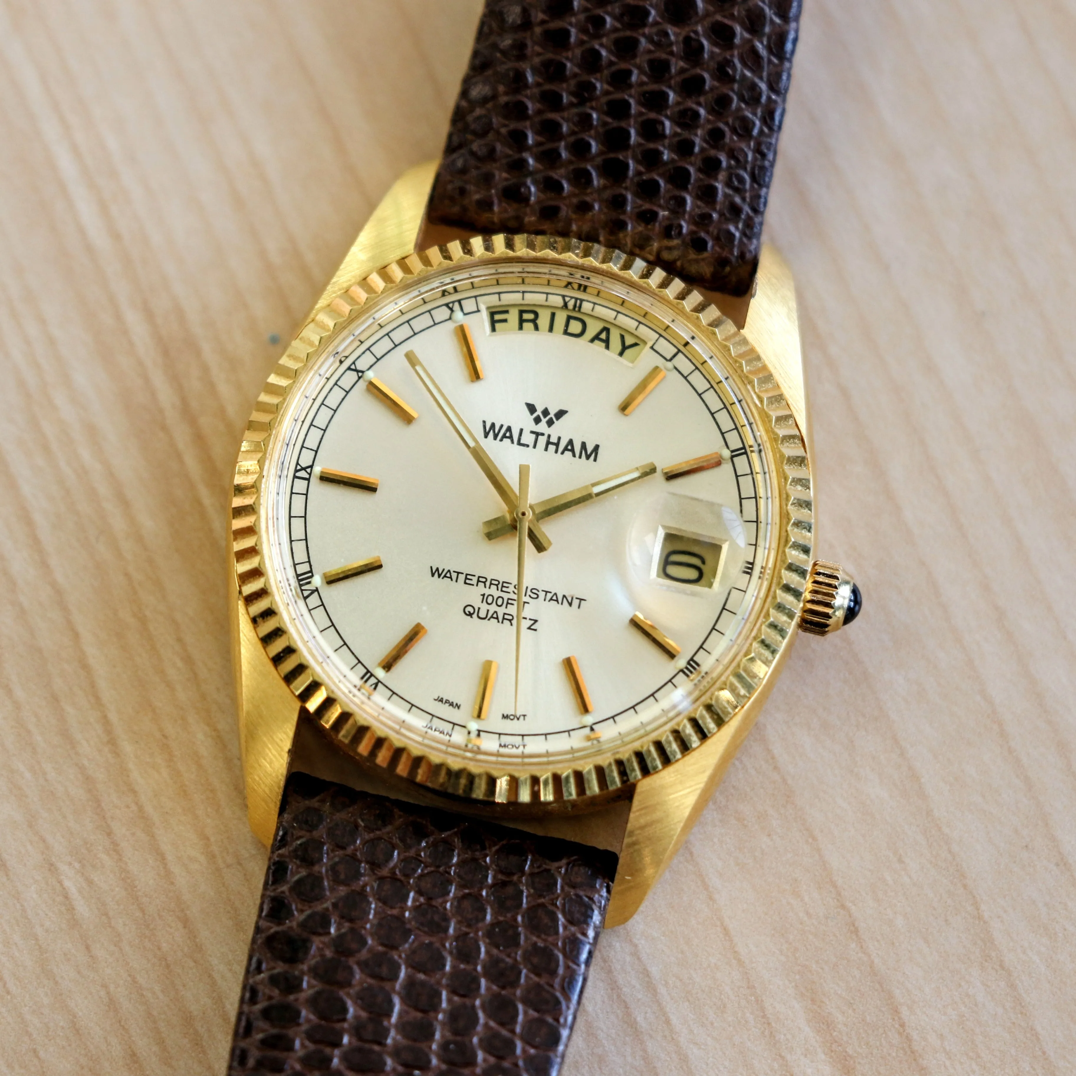 1980s WALTHAM Presidential Watch 34mm Quartz Day/Date Wristwatch