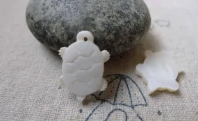 6 pcs of Natural Shell Turtle Charms 13x19mm A6335