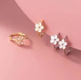 925 Sterling Silver Tine Enamel Sweet Flower Hoop Earrings.