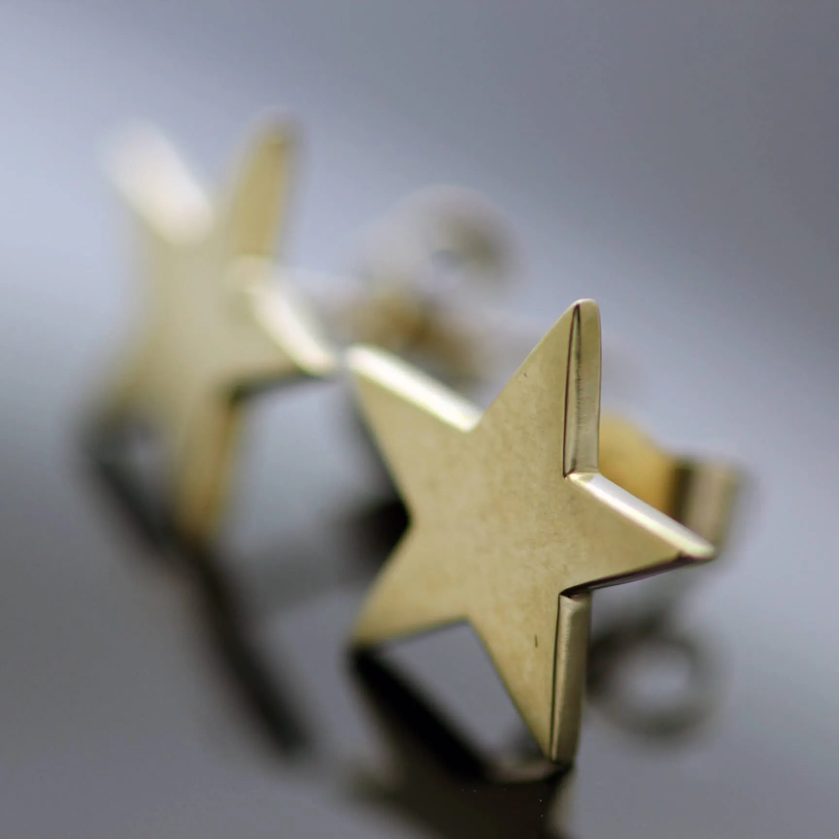 9ct Yellow Gold Star (M) Stud Earrings