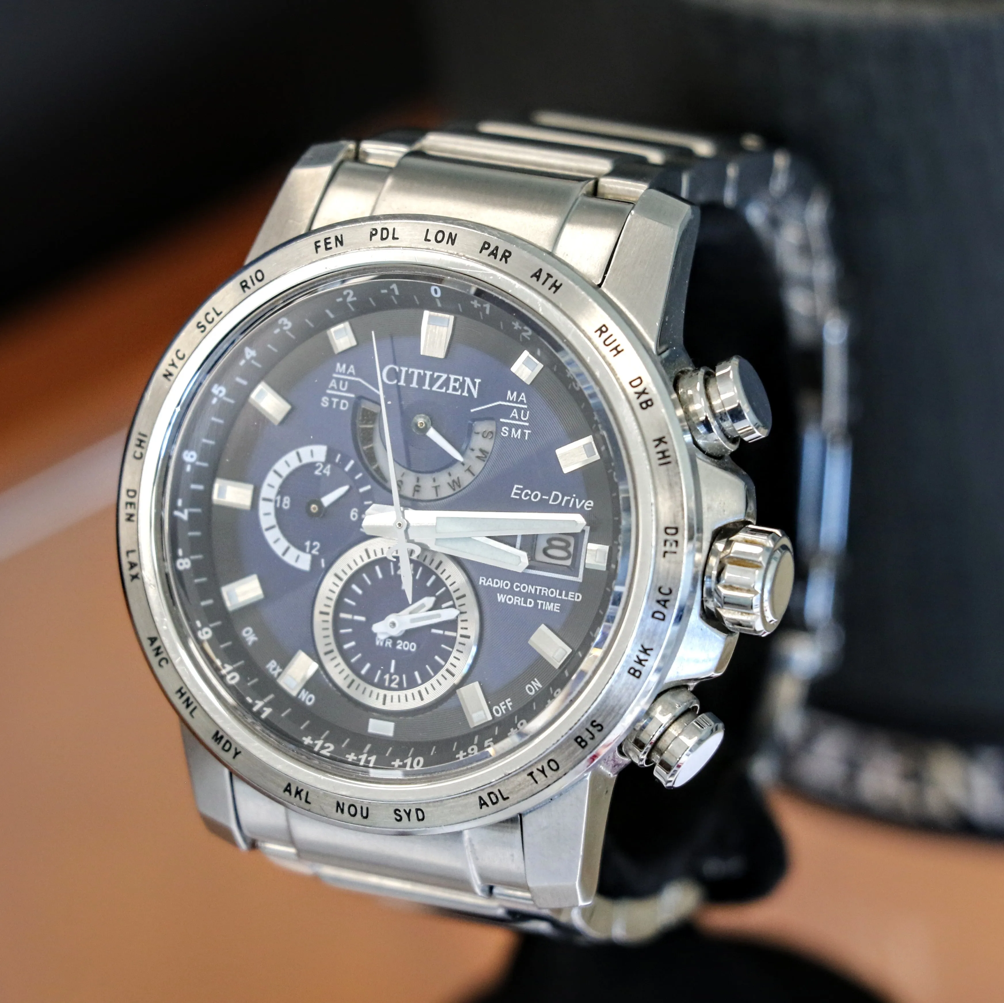 CITIZEN World Time A-T Watch Ref. AT9070-51L Eco-Drive Date Indicator Radio Controlled Wristwatch Box & Extra Links!