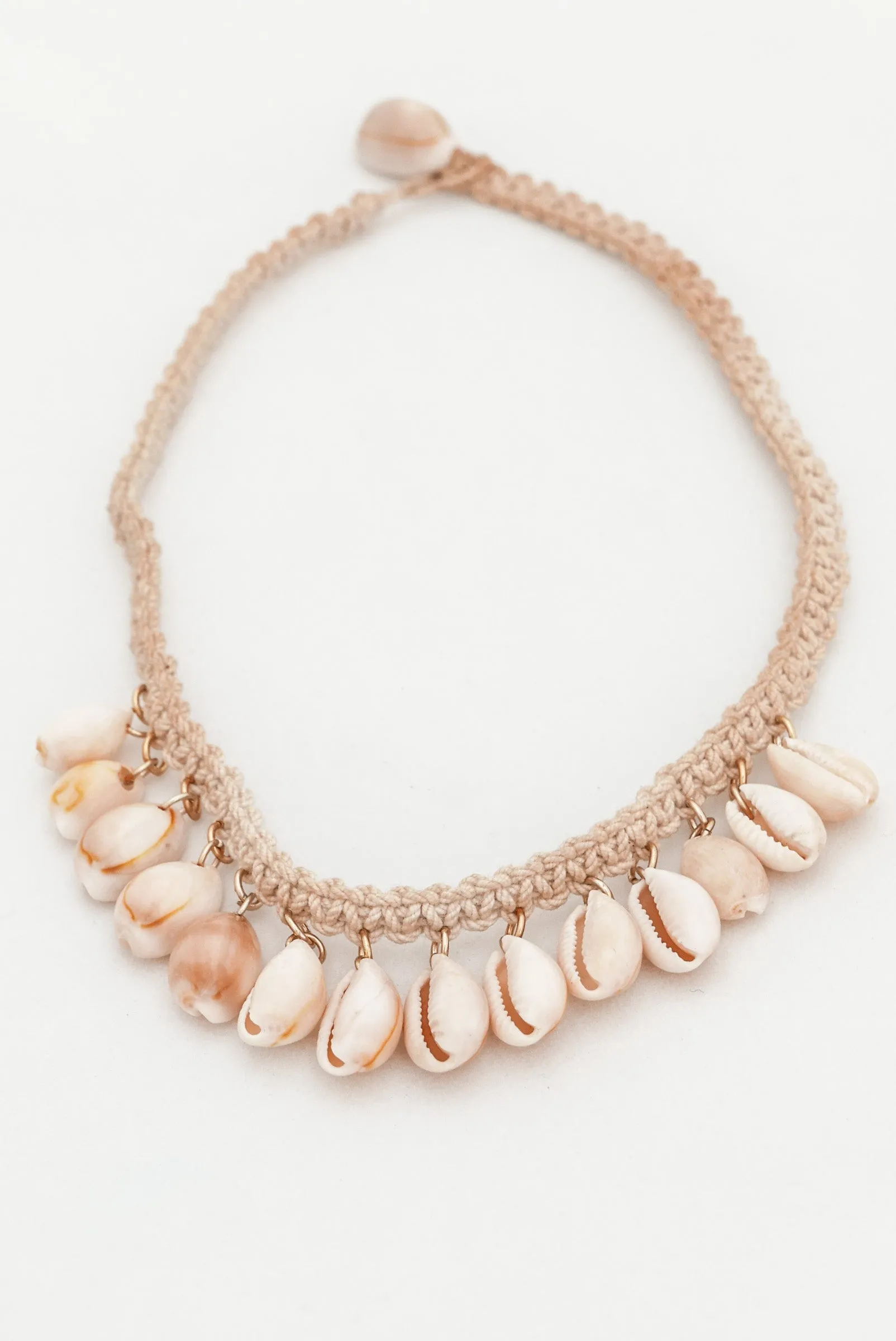 Dancing Shells on Macramé Necklace