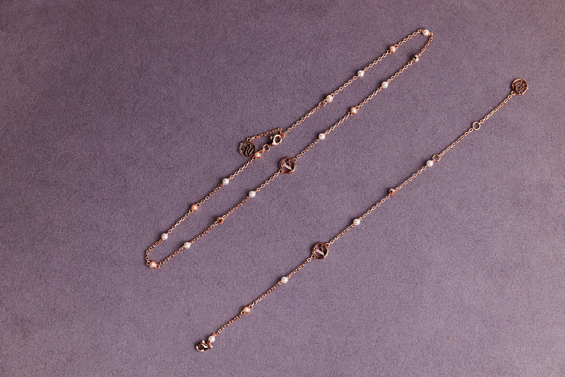Delux Graceful Harmony Sweet Necklace