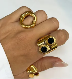 Denise Wavy Circle Rings