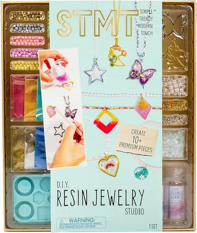 D.I.Y. Resin Jewelry Studio