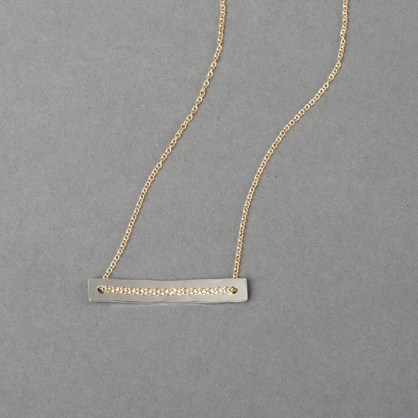 GREENBELT TWO-TONE NECKLACE