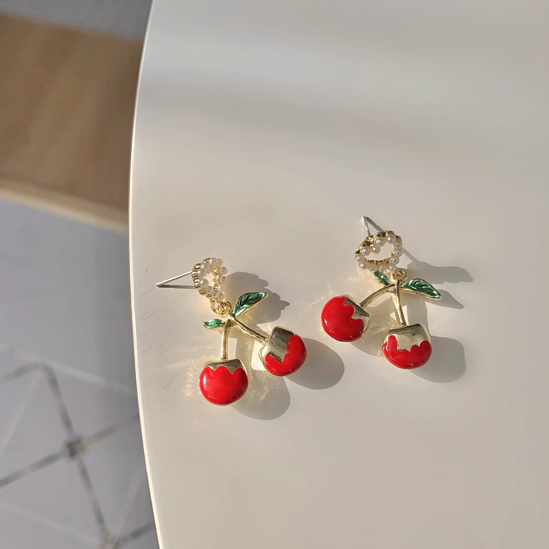 MAYTRENDS  - Sweet Cherry Heart Earrings