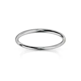 Medium Round 2mm - 9ct White Gold