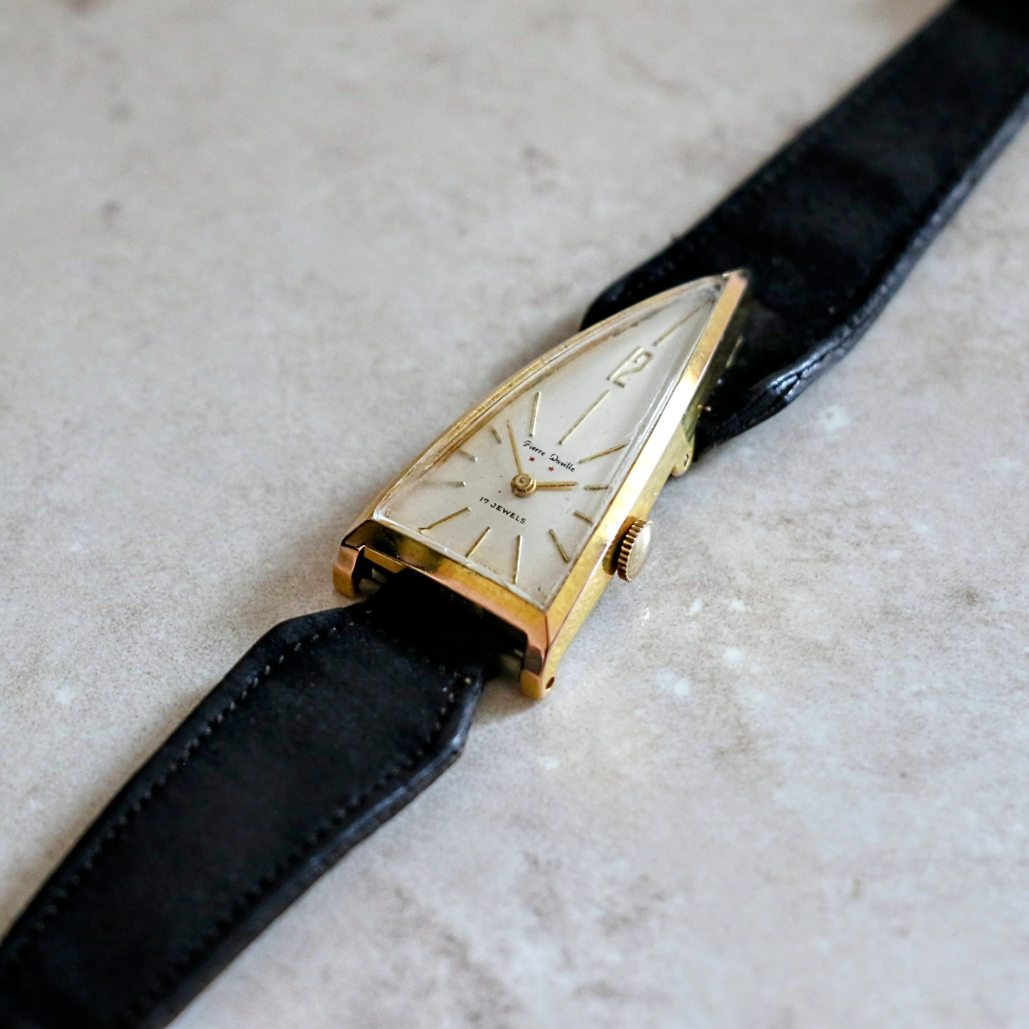 PIERRE DUVILLE “A Parabolic Watch” 17 Jewels Triangle Vintage Wristwatch