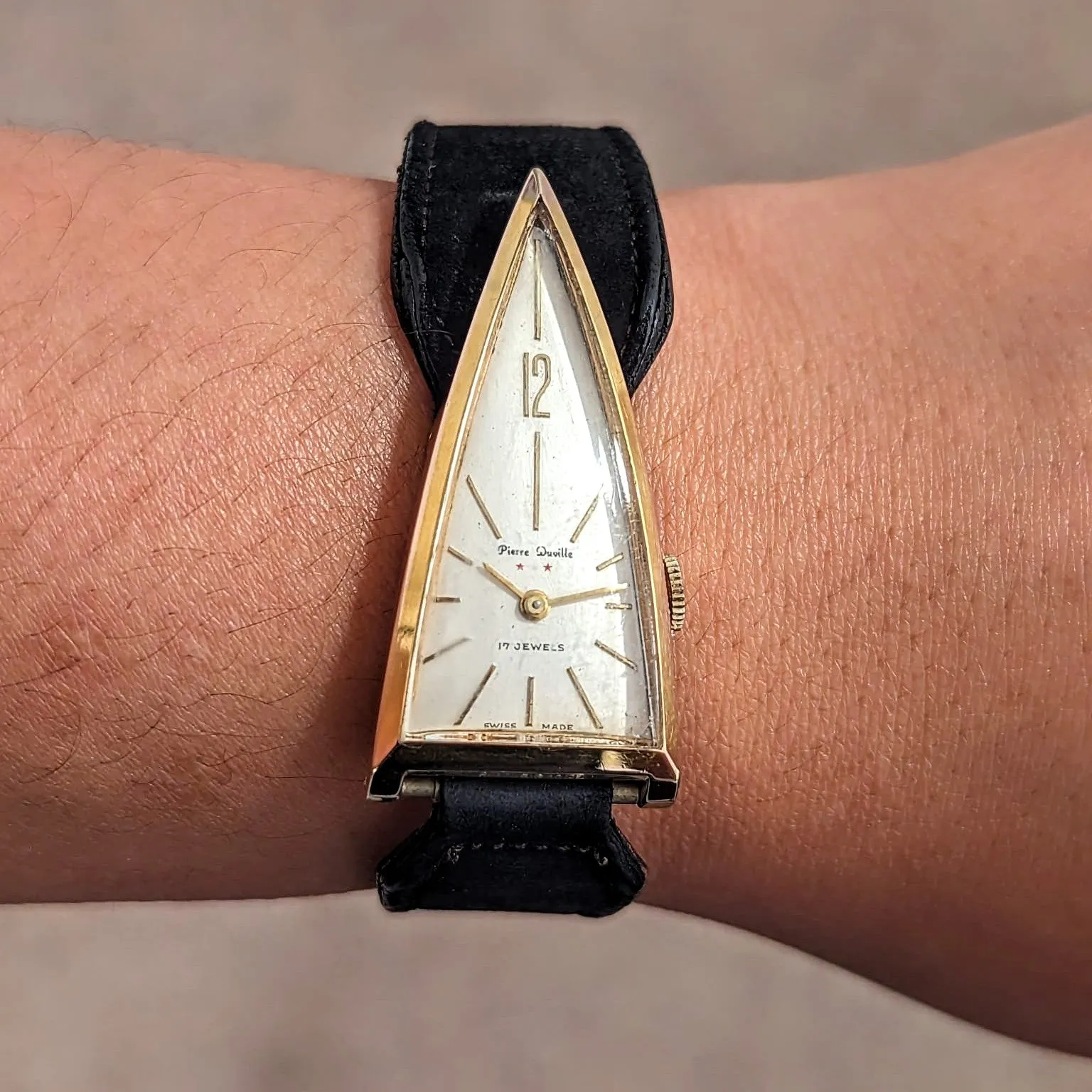 PIERRE DUVILLE “A Parabolic Watch” 17 Jewels Triangle Vintage Wristwatch