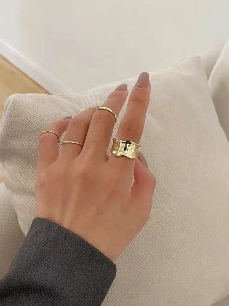 Simple Design 8 Rings set