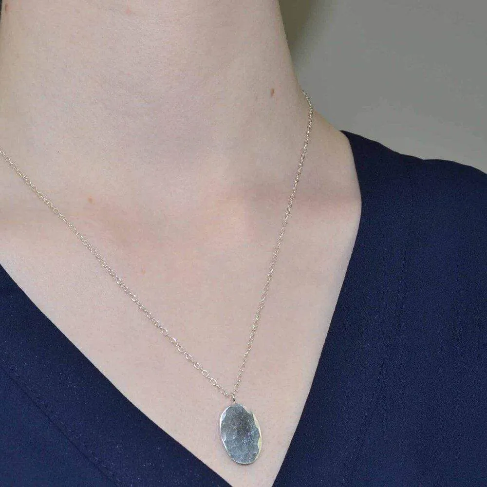 Simplicity hammered solid oval pendant (larger)