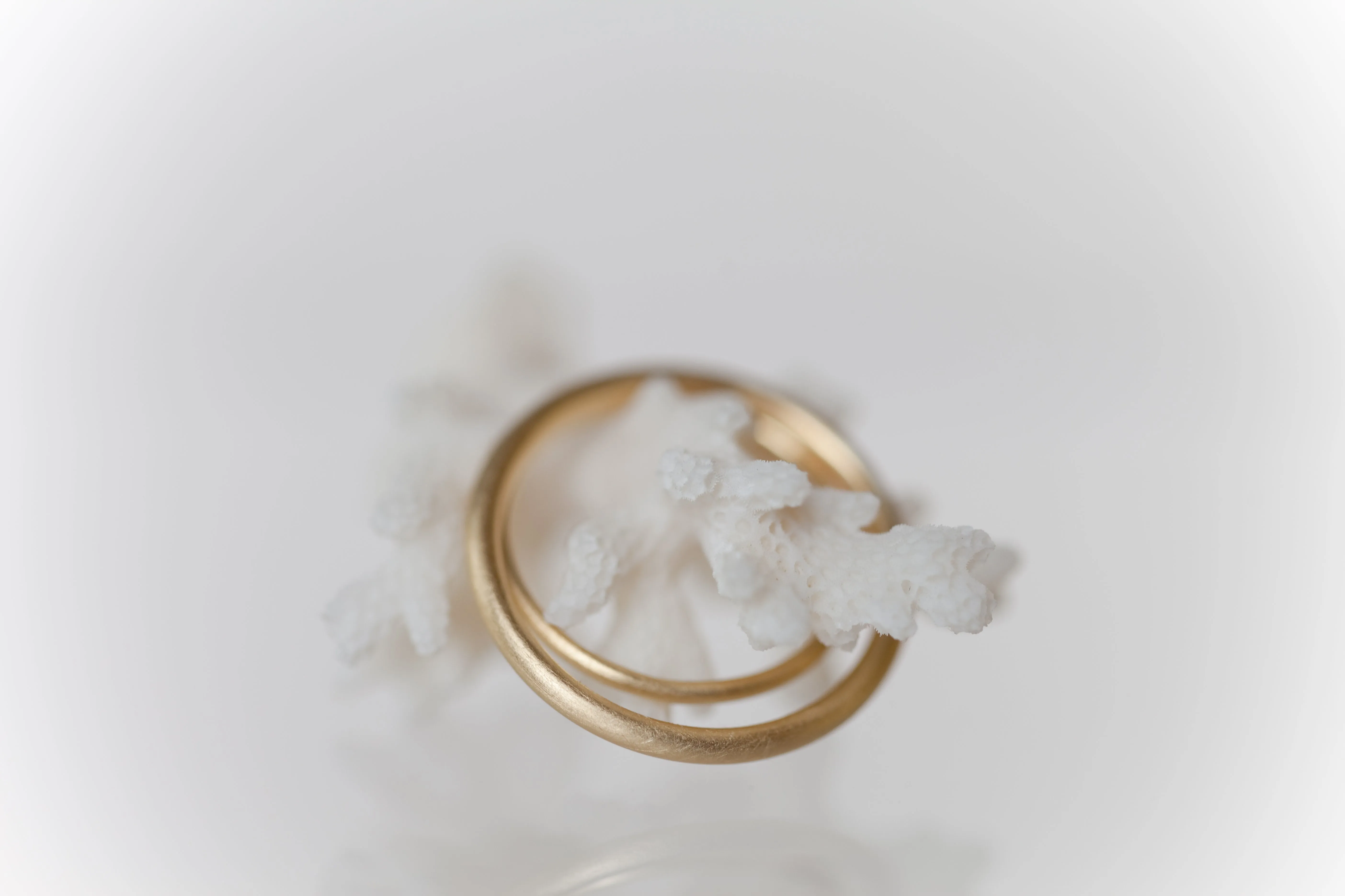 Slim Round Wedding Rings Set