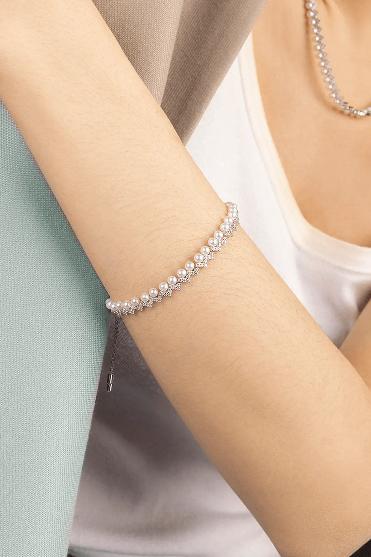 Up and Down Adjustable Bracelet with Pearls